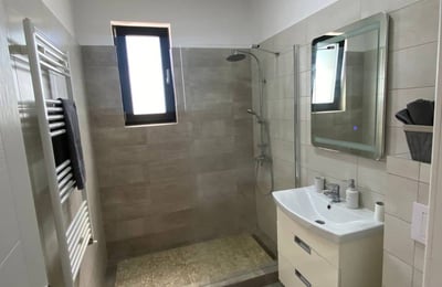 Location d’un appartement confortable de 2 pièces, 50 m², Mamaia Nord, Constanța, Roumanie